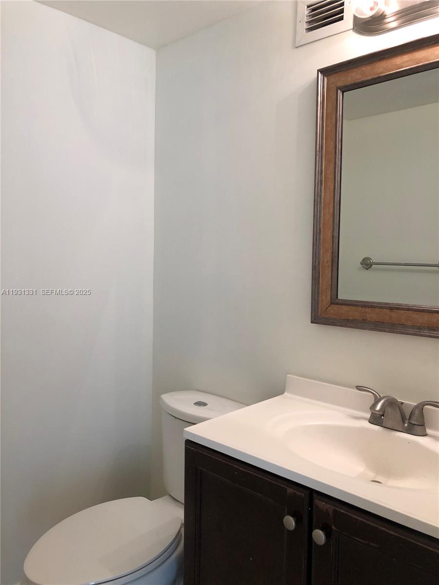 DESOTO PARK CONDO - Residential Lease