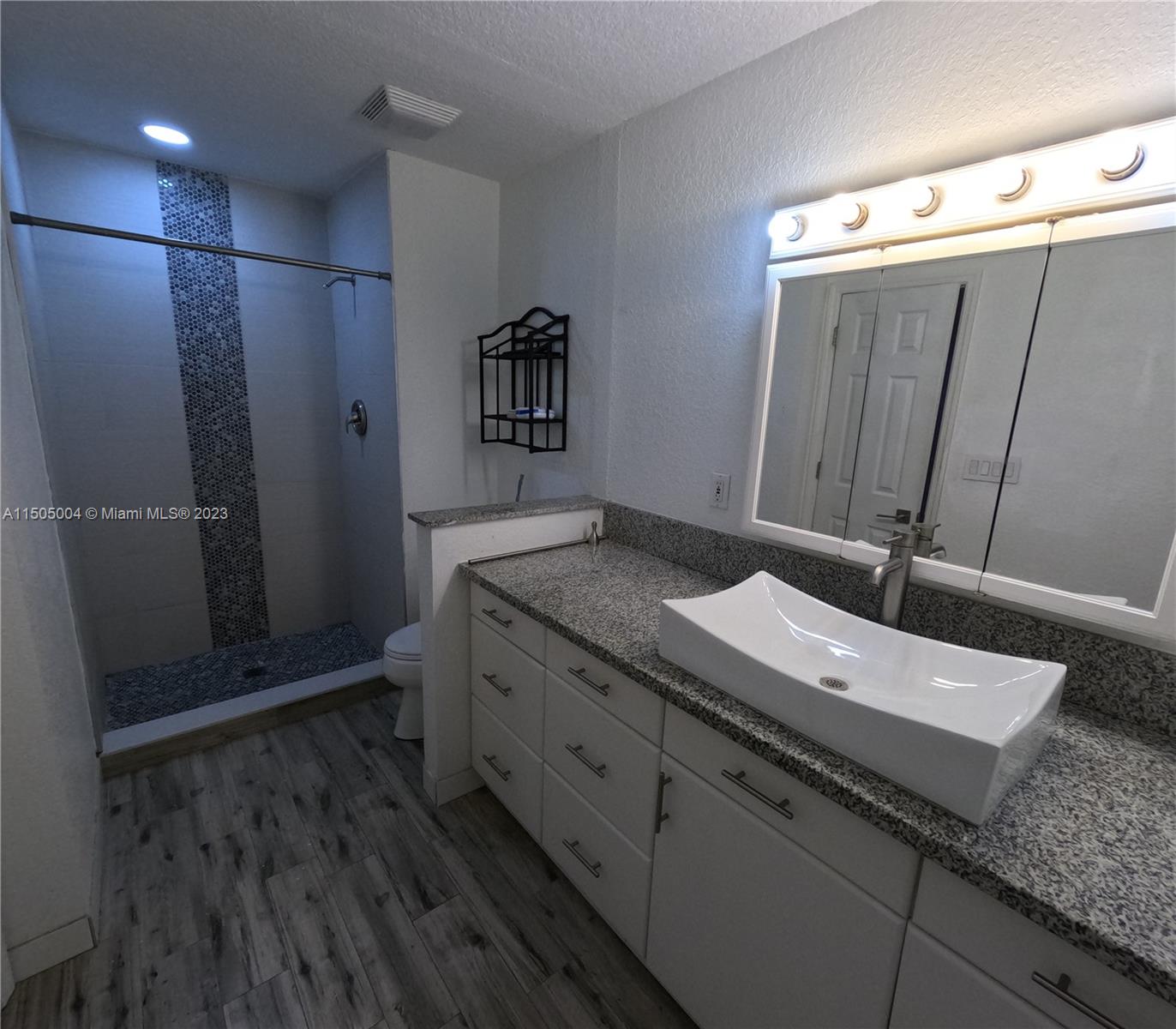 DELRAY GARDEN ESTATES 3 - Residential Lease