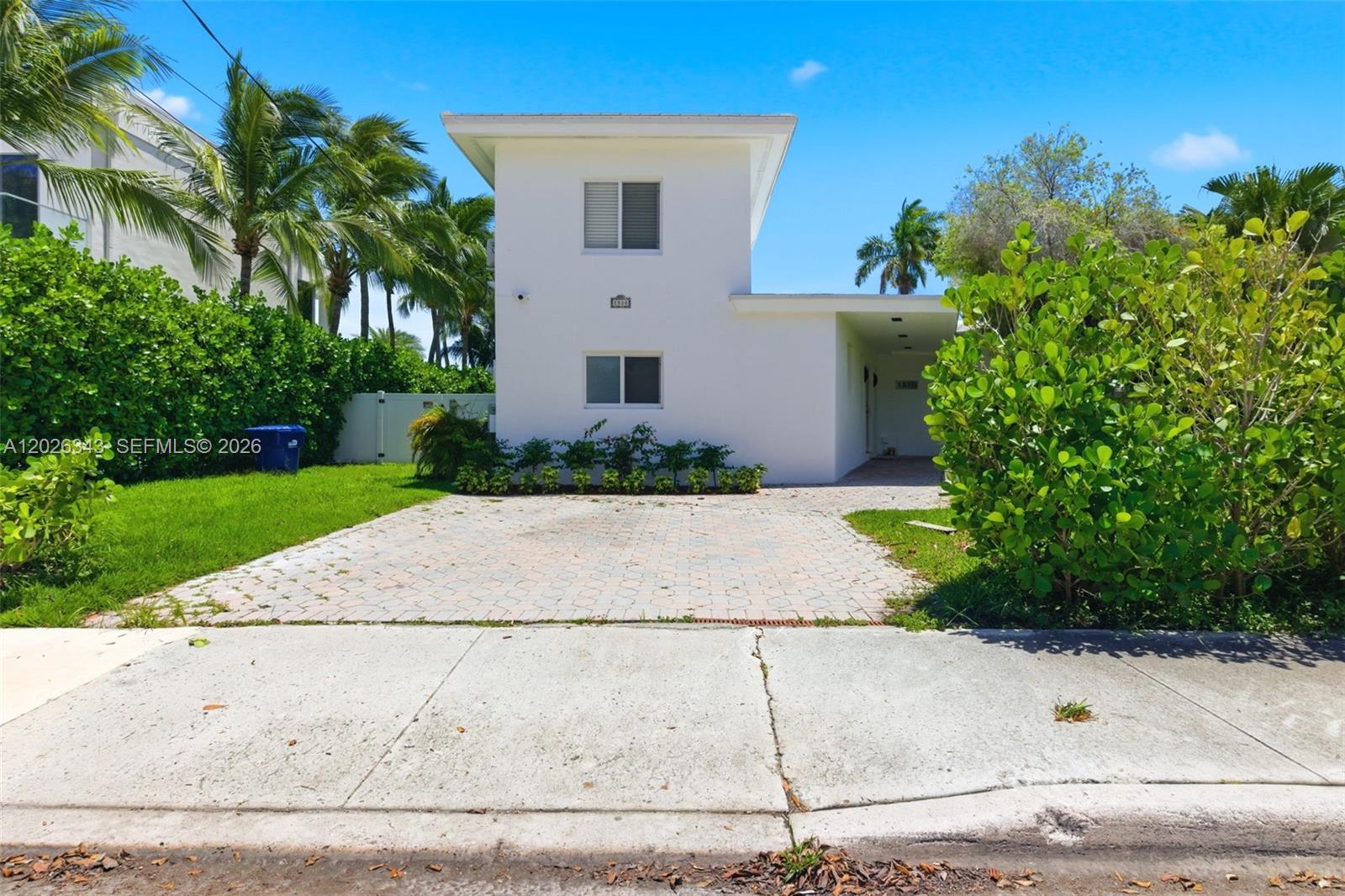 1510 S Treasure Dr SINGLE