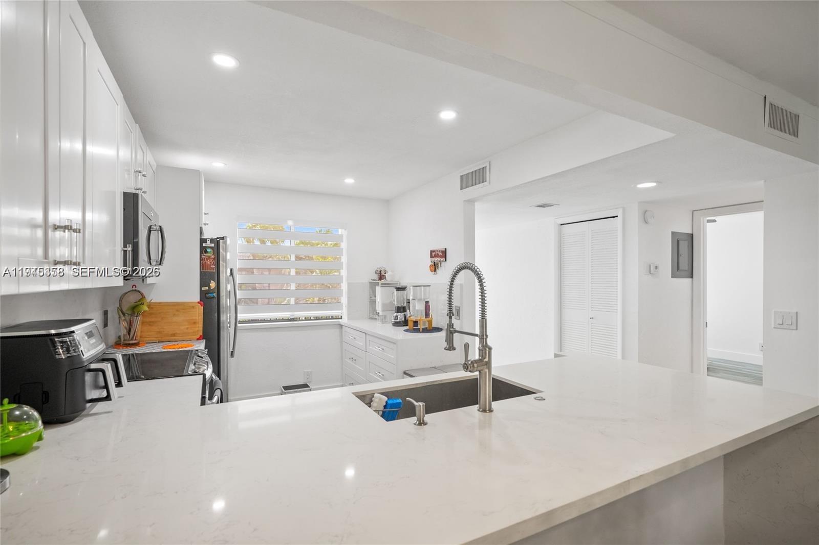 GARDENS AT BONAVENTURE 11 - Residential