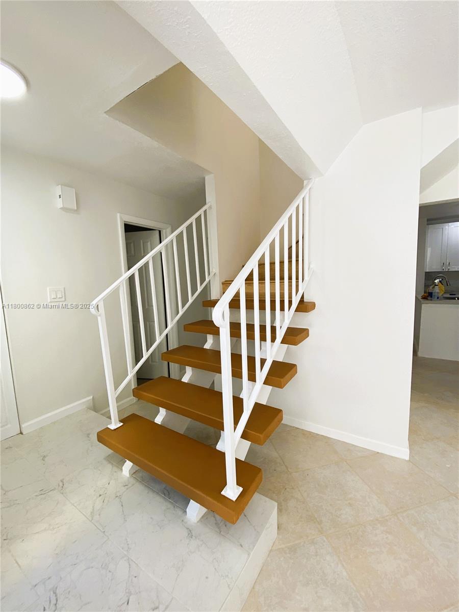 CEDAR GARDENS TOWNHOUSES - Residential