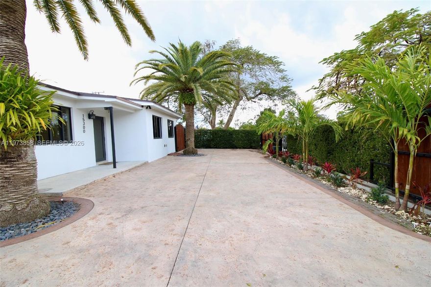 Completely renovated and move-in ready, 3 bedroom 3 bathroom. This stunning property sits behind custom modern steel-wood sliding gates, offering privacy, security, and impressive curb appeal.
Inside, the home features contemporary finishes throughout, including a huge master bedroom with a spacious walk-in closet, providing comfort and functionality.
The property sits on a generously sized lot with a massive backyard, offering endless possibilities — room for a pool, RV/boat parking, expansion, or outdoor entertaining.

A brand-new roof is currently being installed, giving the next owner added value and peace of mind.

Conveniently located with easy access to the Florida Turnpike and US-1, and just minutes from shopping, dining, schools, and major roadways. A short drive to the Florida Keys and Everglades National Park.

A rare opportunity to own a renovated home with space, privacy, and upgrades in a growing area.