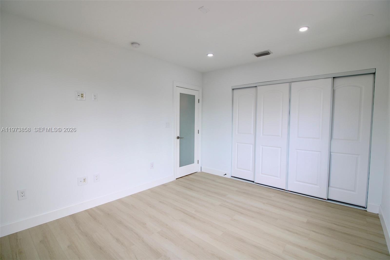 DIXIE ESTATES 1ST ADDN - Residential