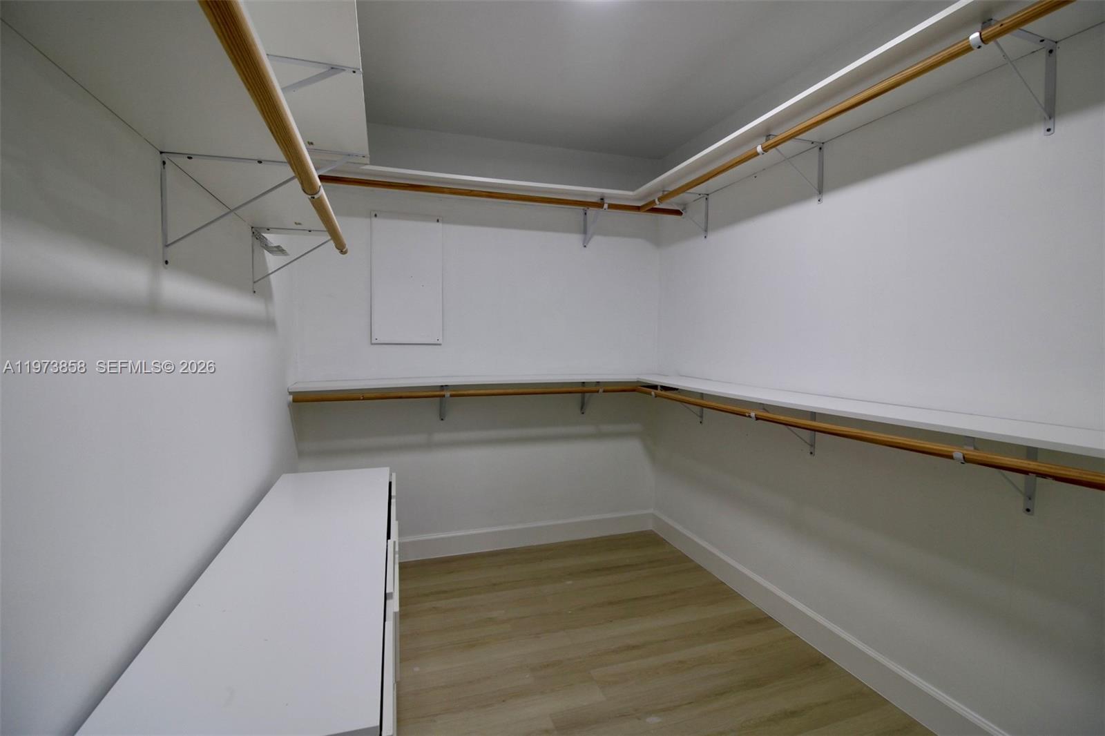 DIXIE ESTATES 1ST ADDN - Residential