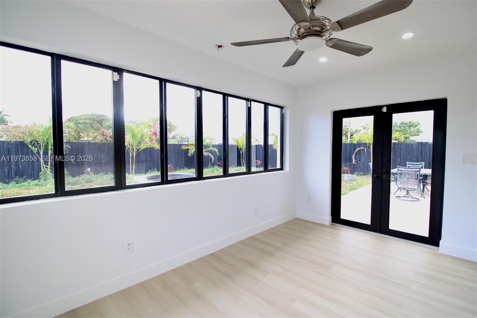 DIXIE ESTATES 1ST ADDN - Residential