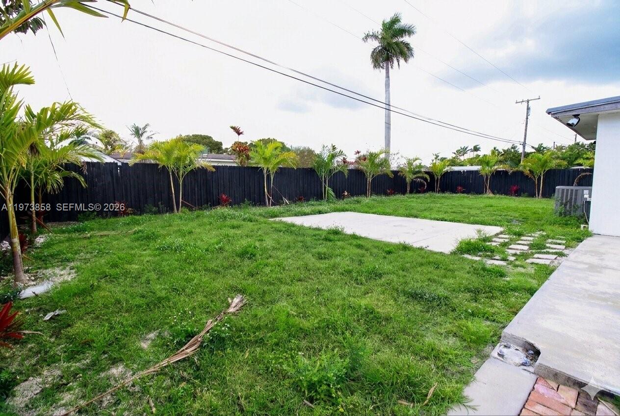 DIXIE ESTATES 1ST ADDN - Residential