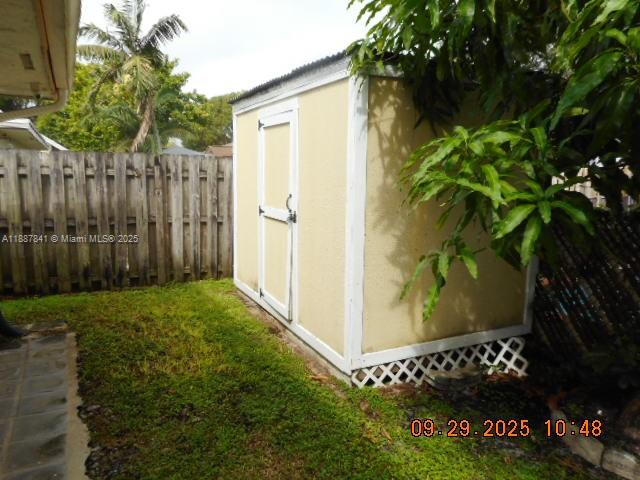 WELLEBY UNIT 2 - Residential
