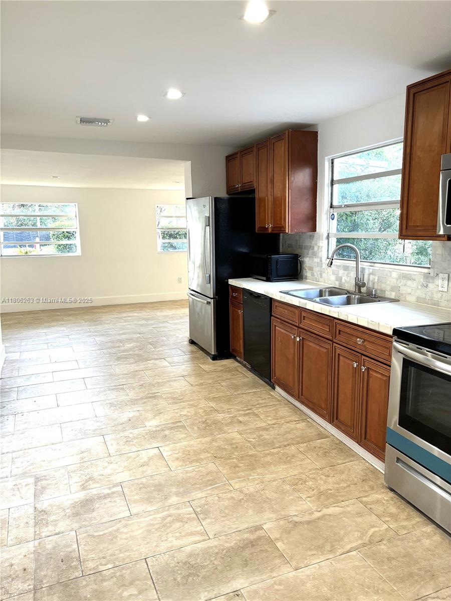 PICKET LANE - Residential