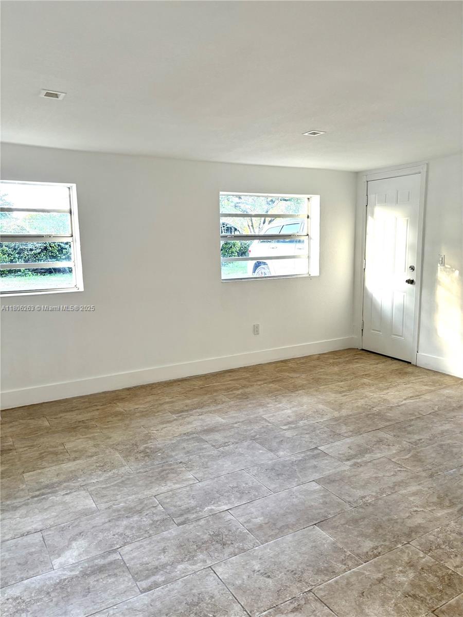 PICKET LANE - Residential