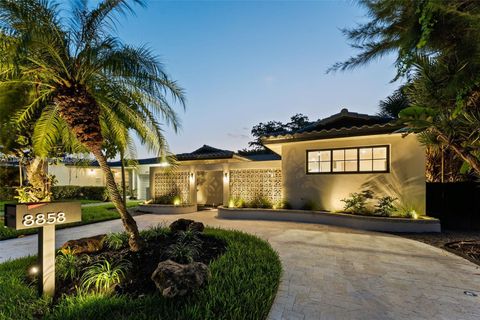 8858 Garland Ave Surfside FL 33154