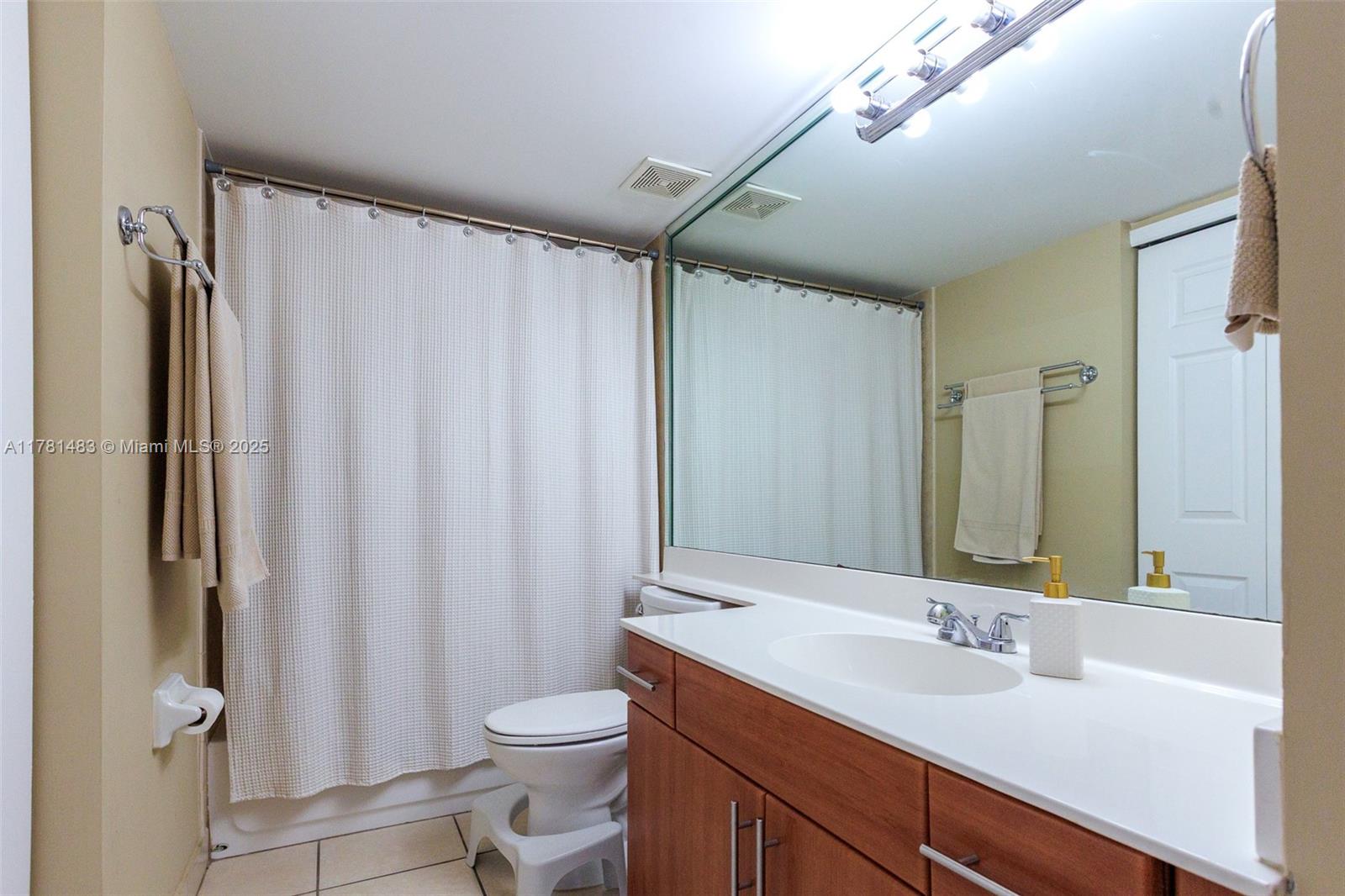 CORAL POINTE CONDO - Residential