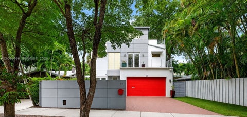 Photo of 125 NE 16th Ter, Fort Lauderdale, FL 33301 (MLS # A12066666)