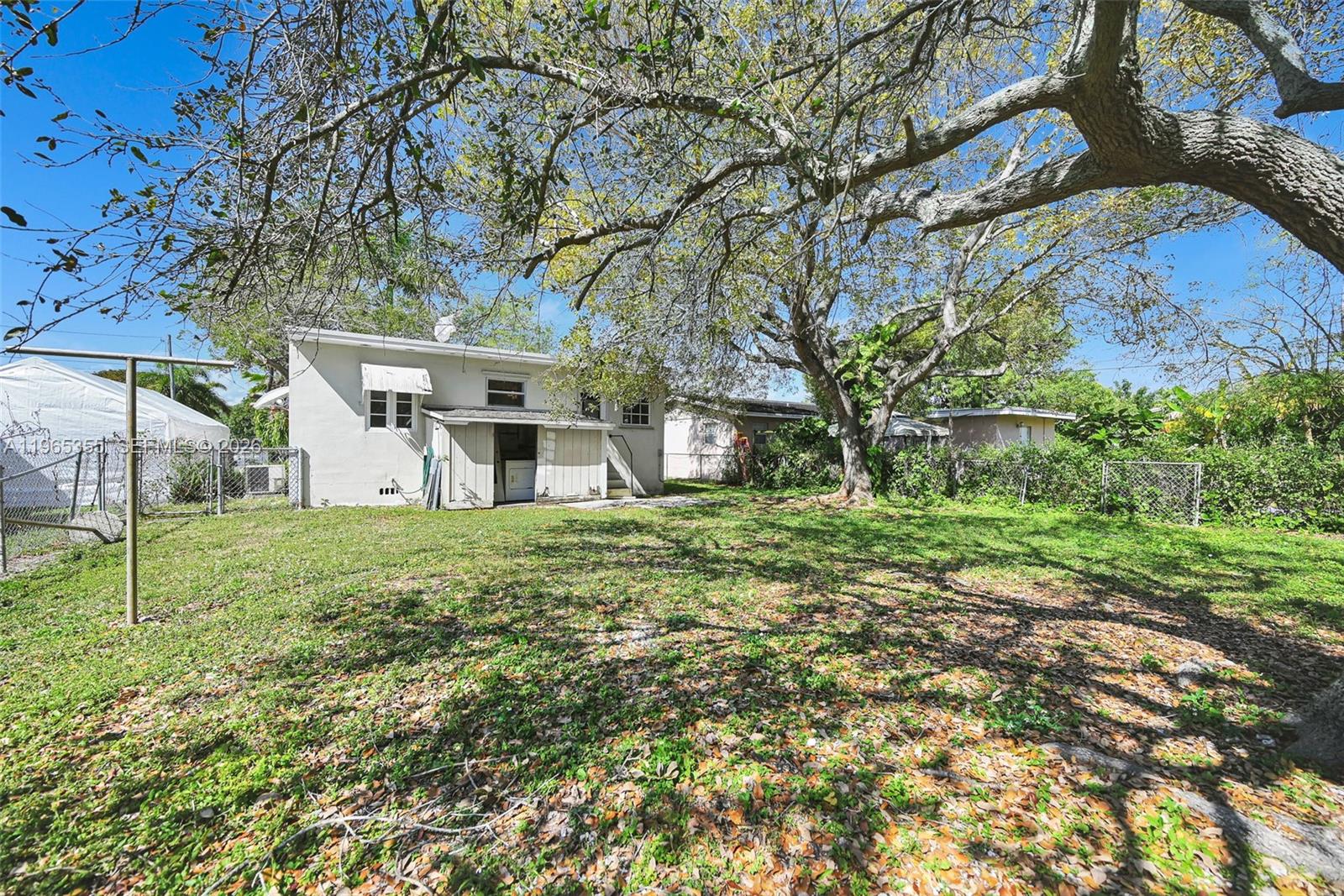 PERRINE HEIGHTS - Residential