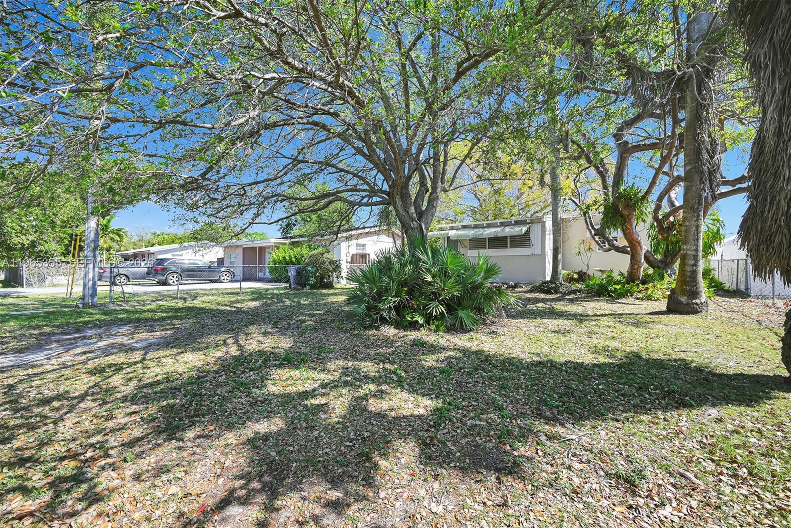 PERRINE HEIGHTS - Residential