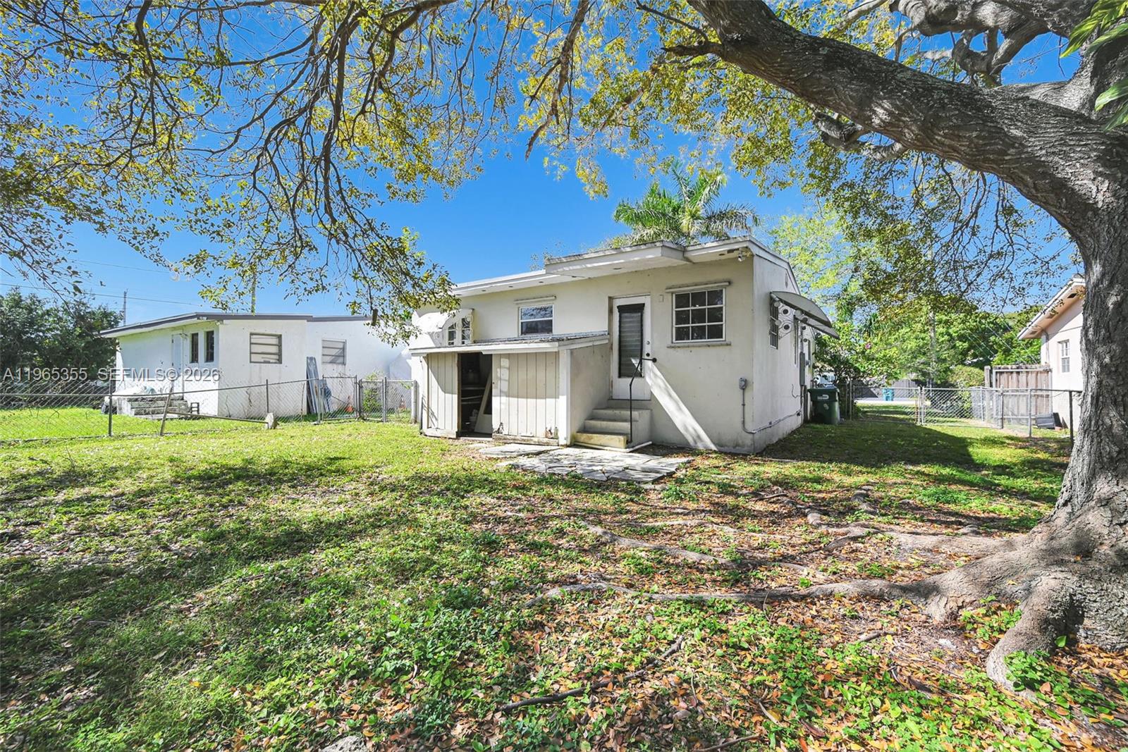 PERRINE HEIGHTS - Residential