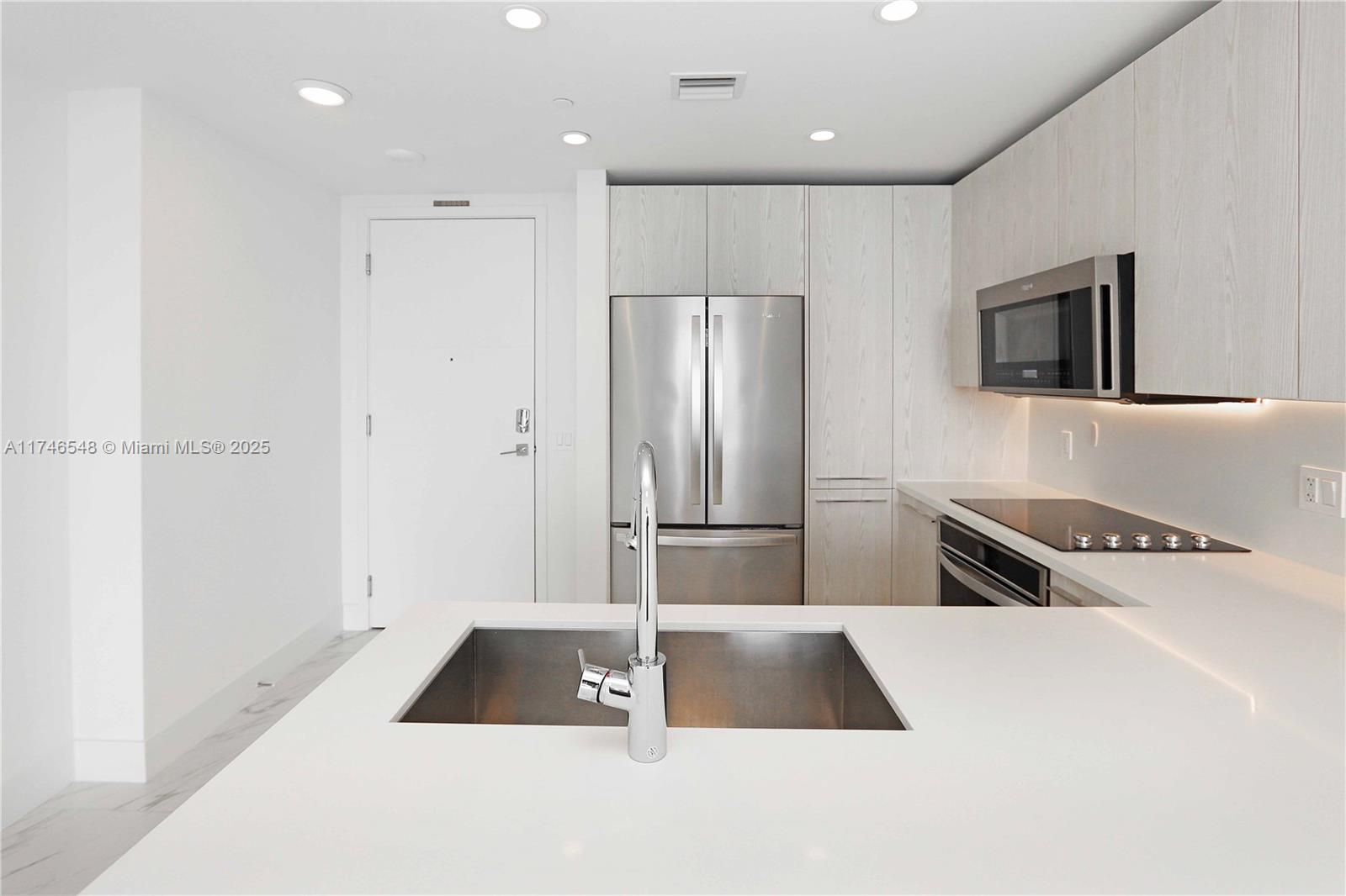 2000 Metropica Way 1708