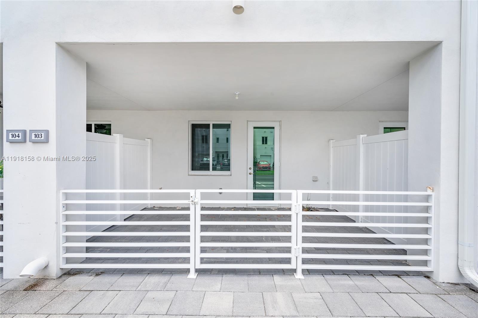 LANDMARK AT DORAL CONDO N - Residential