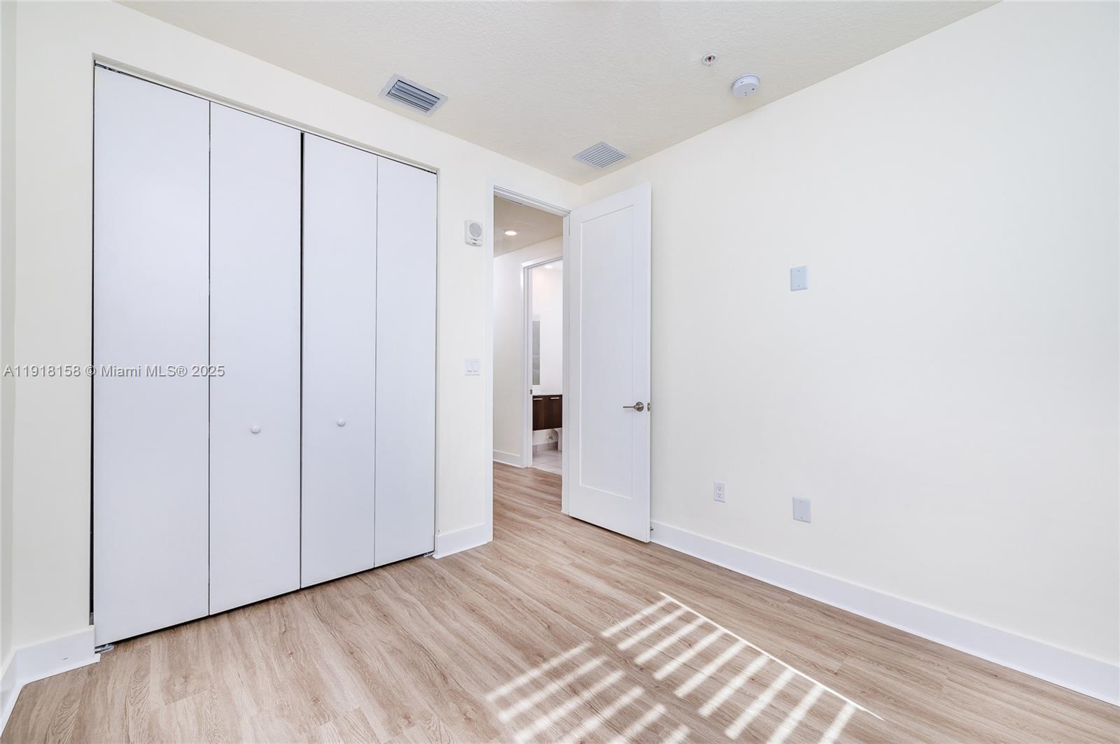 LANDMARK AT DORAL CONDO N - Residential