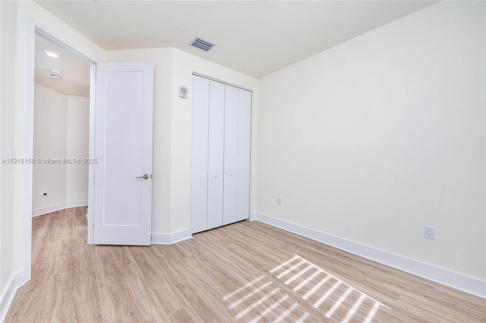 LANDMARK AT DORAL CONDO N - Residential