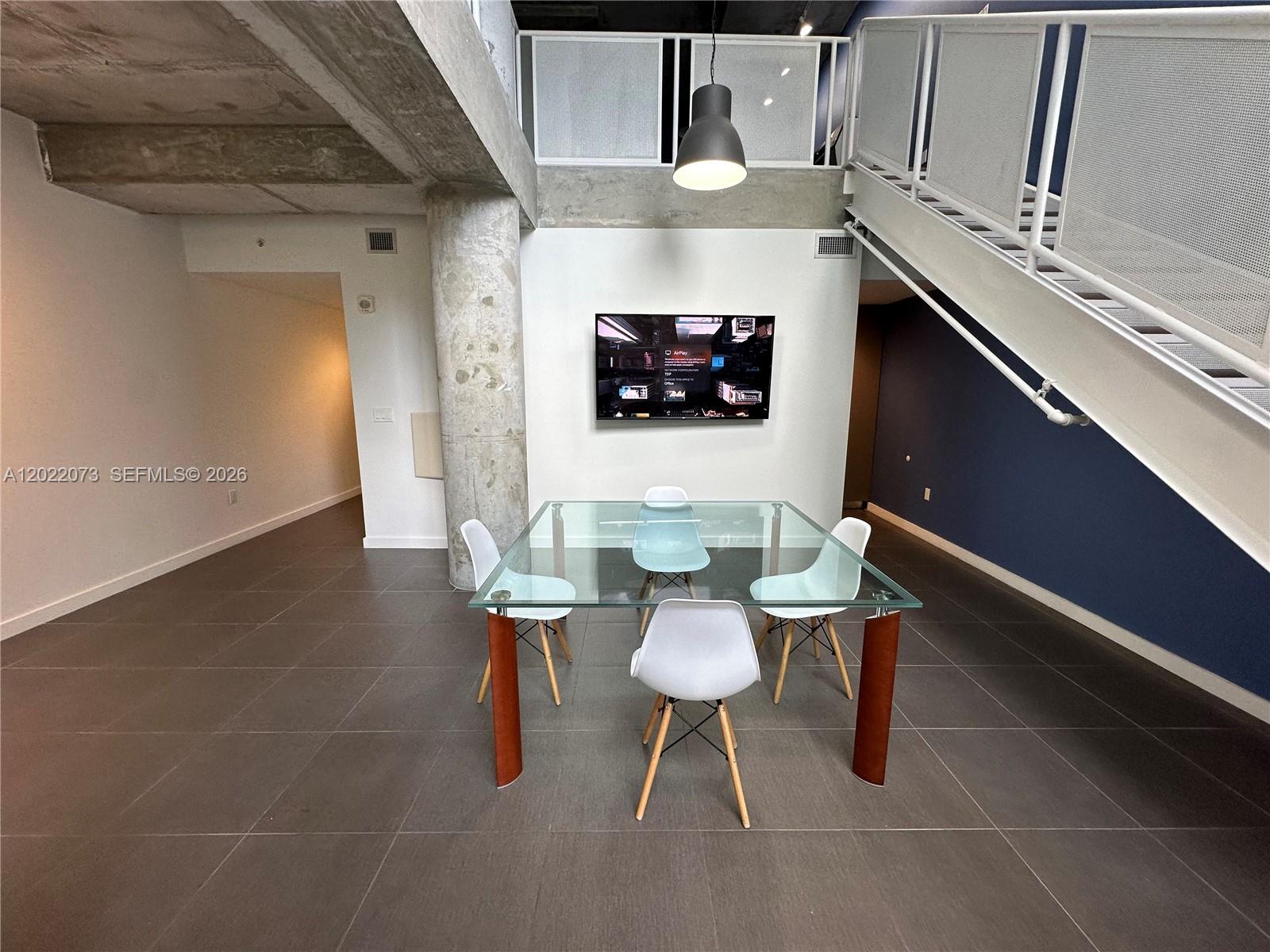 MIDBLOCK MIAMI CONDO - Residential