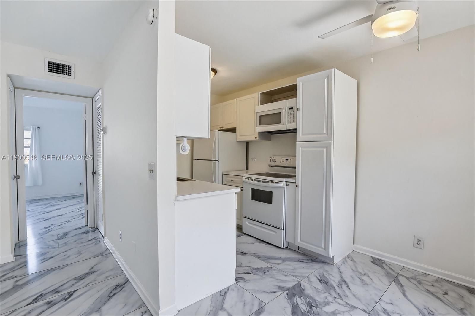 SEA BREEZE II CONDO - Residential Lease