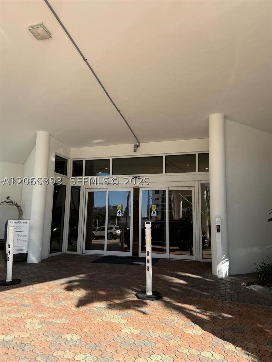 3001 S Ocean Dr 107