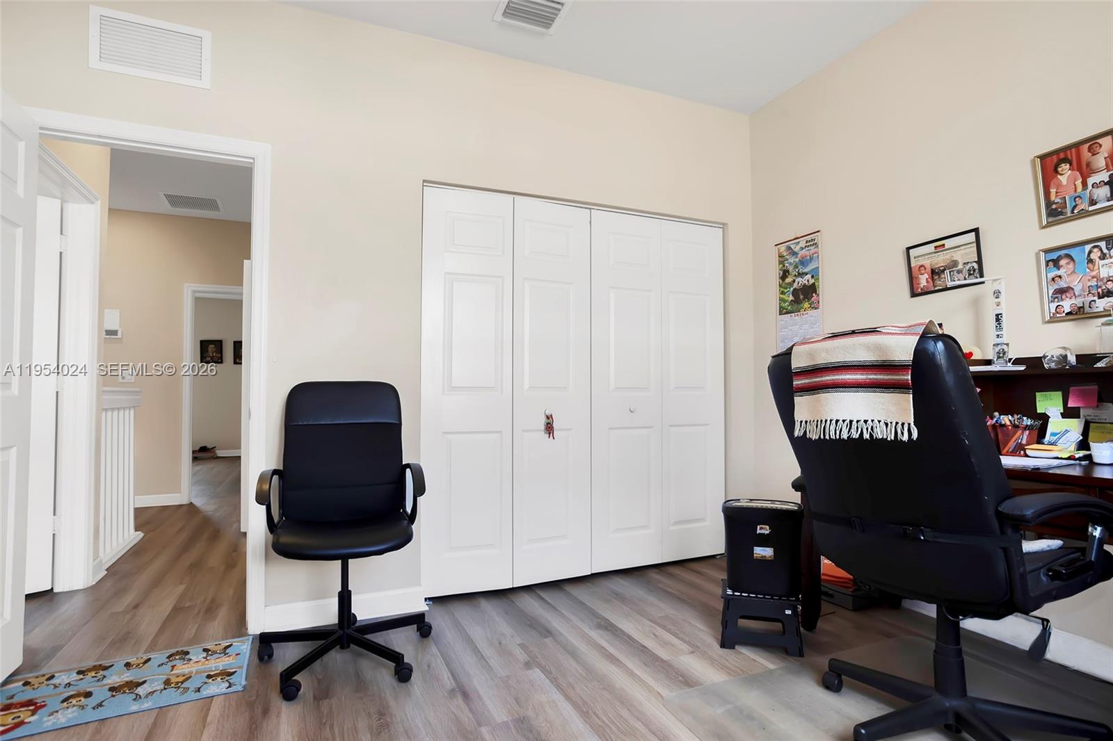 KENDALL COMMONS TOWNHOMES - Residential