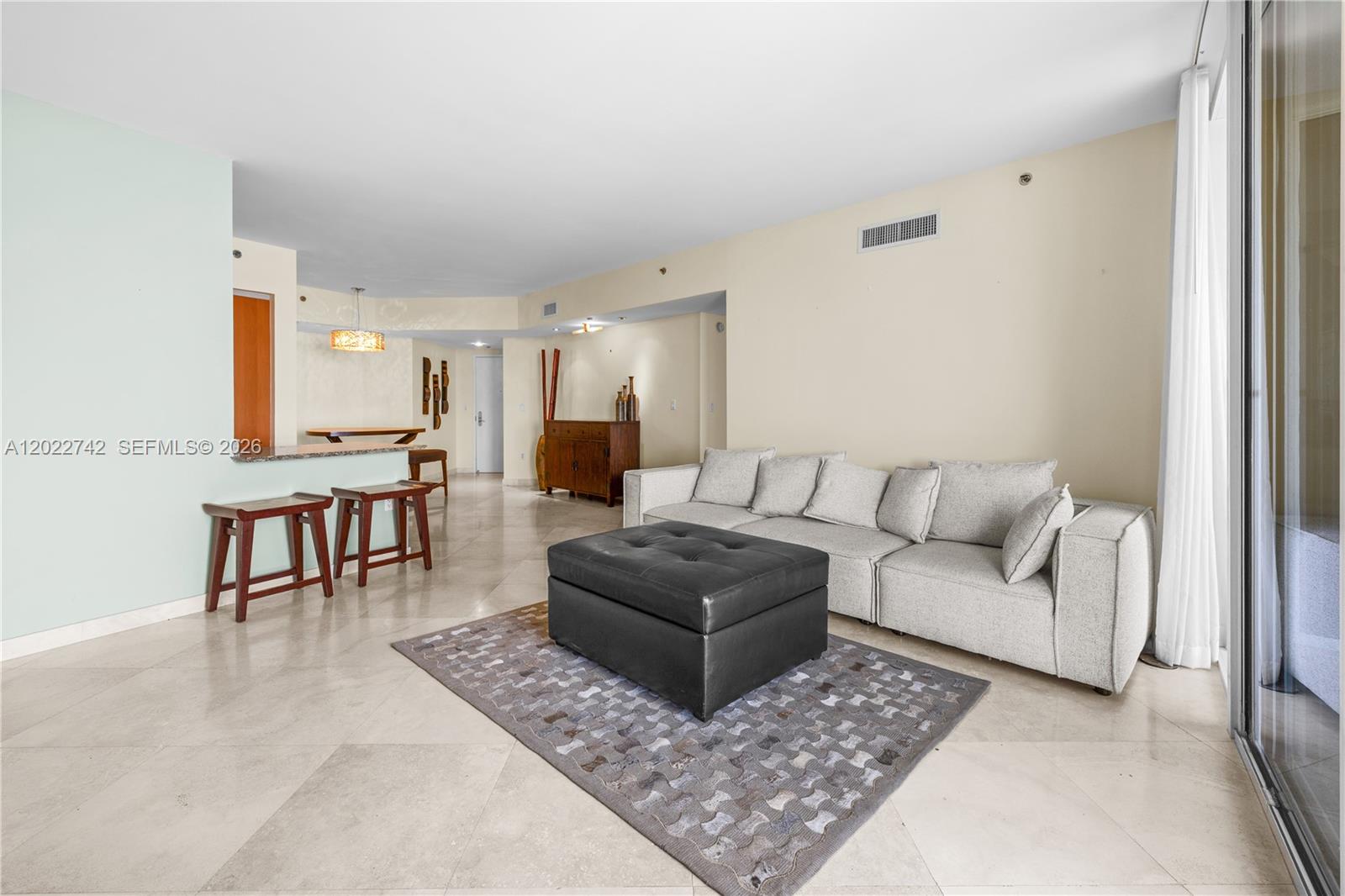 400 Alton Rd 907