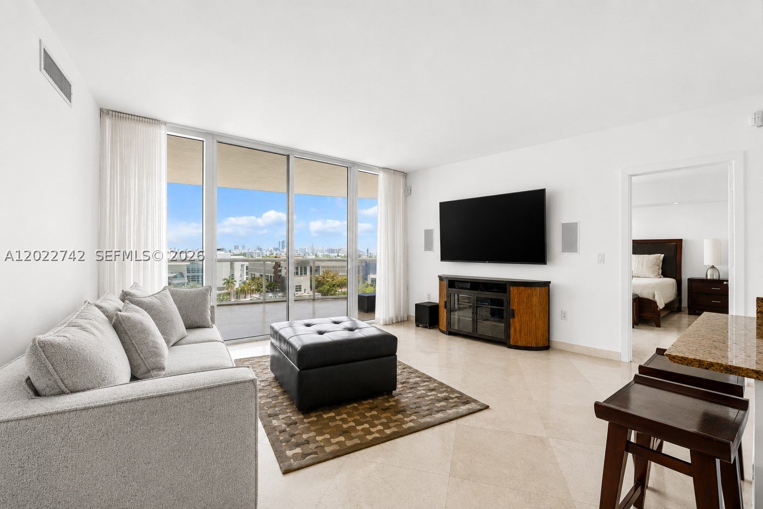 400 Alton Rd 907