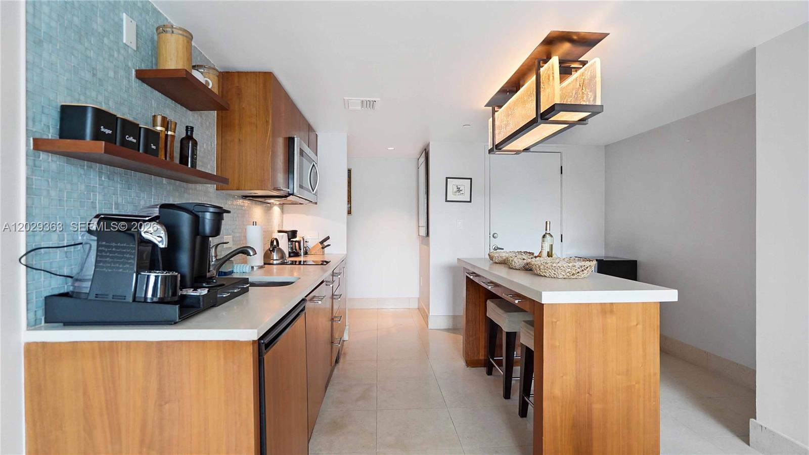 6801 Collins Ave 315