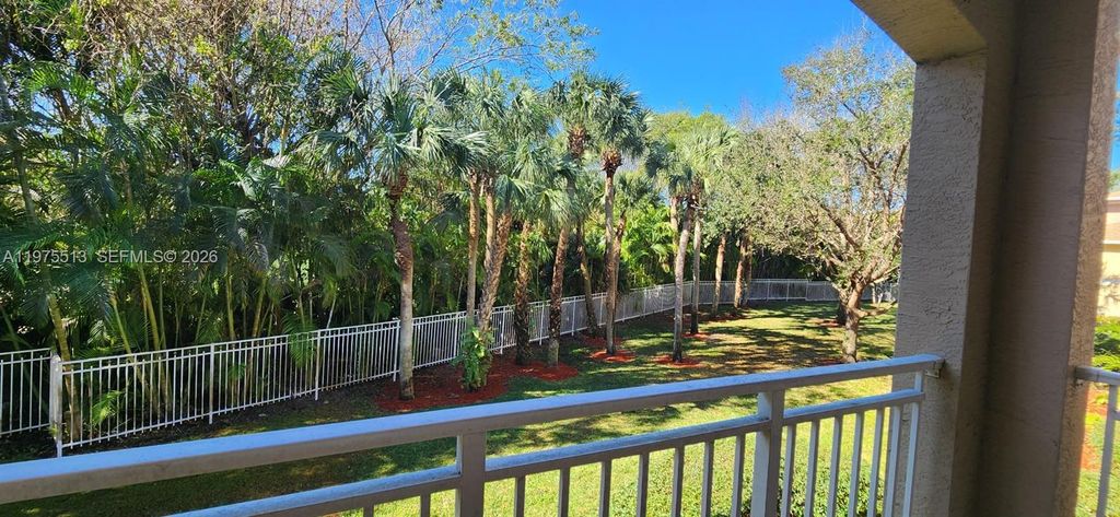 Photo of 6530 Emerald Dunes Dr #207, West Palm Beach, FL 33411 (MLS # A11975513)