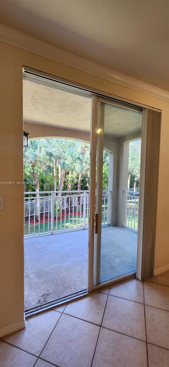 VILLAS AT EMERALD DUNES C - Residential Lease