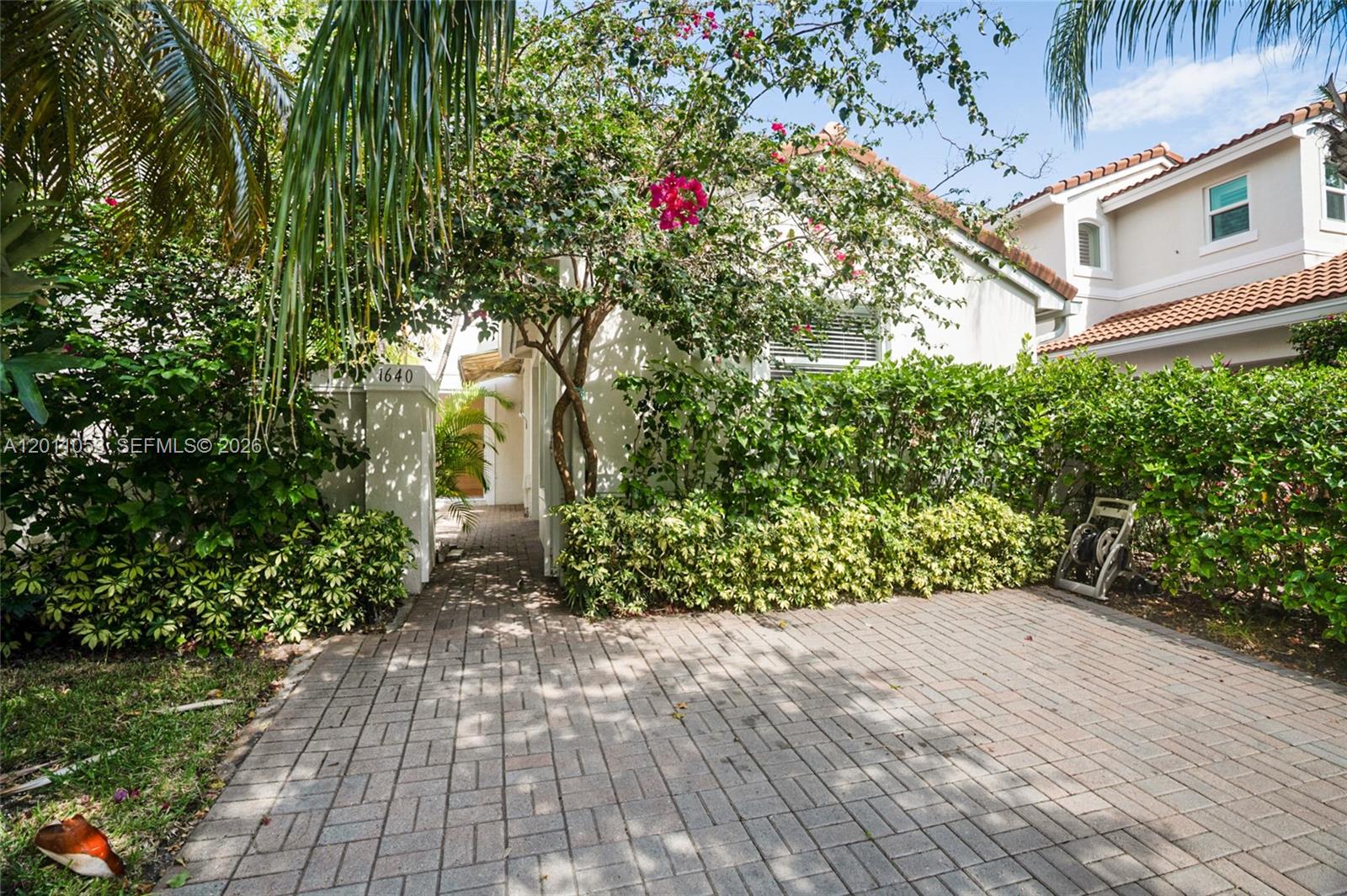 WEST LAKE VILLAGE PLAT - Residential