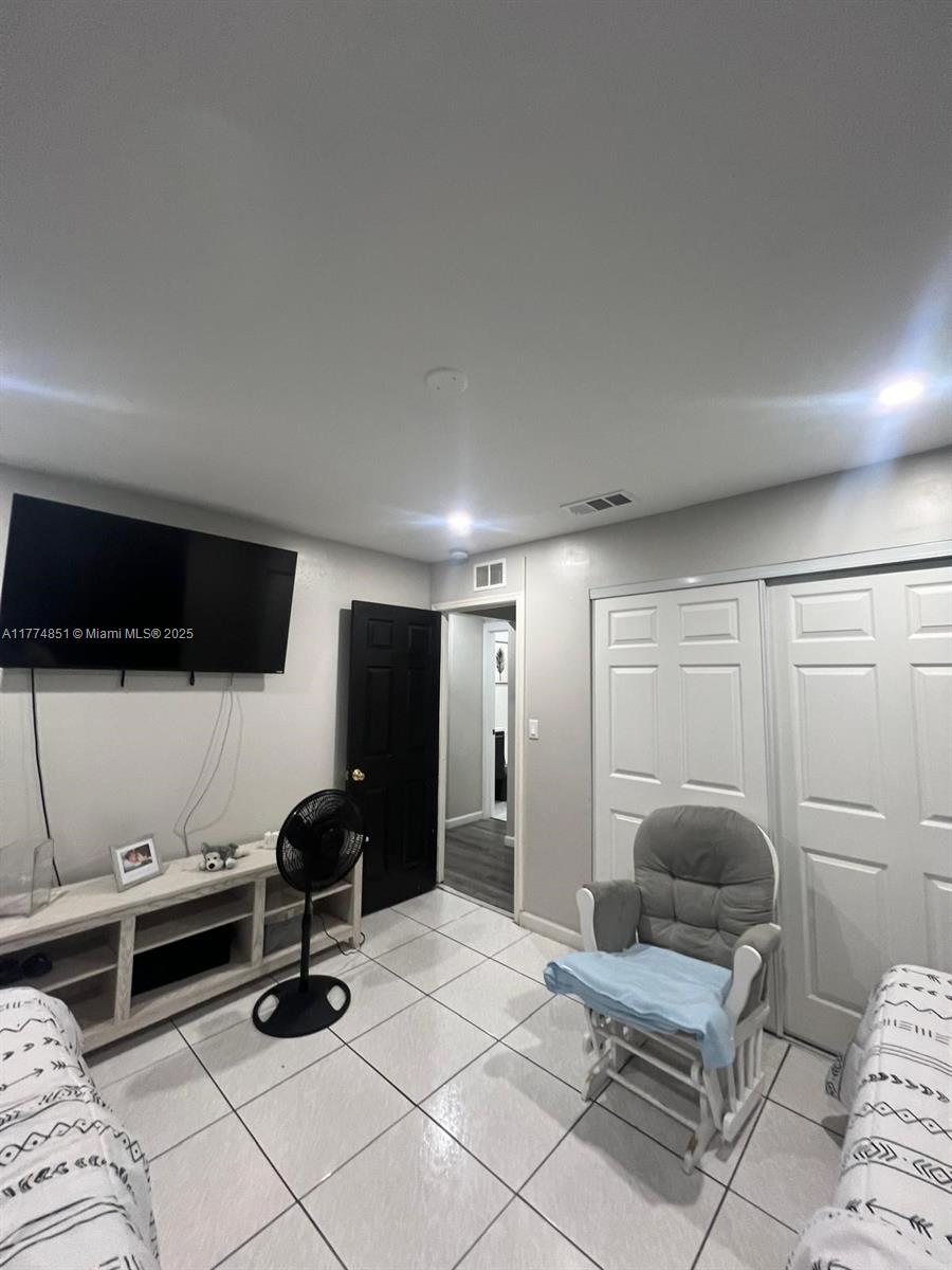 NICHOLS HEIGHTS - Residential