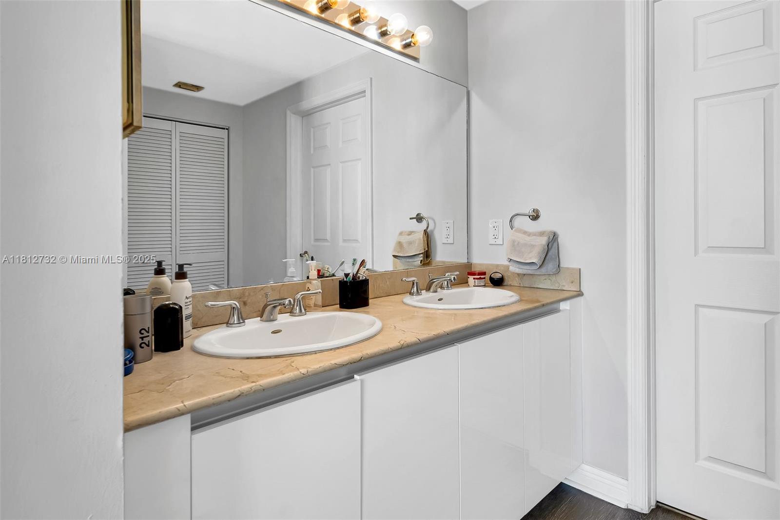 CATALONIA CONDO - Residential Lease