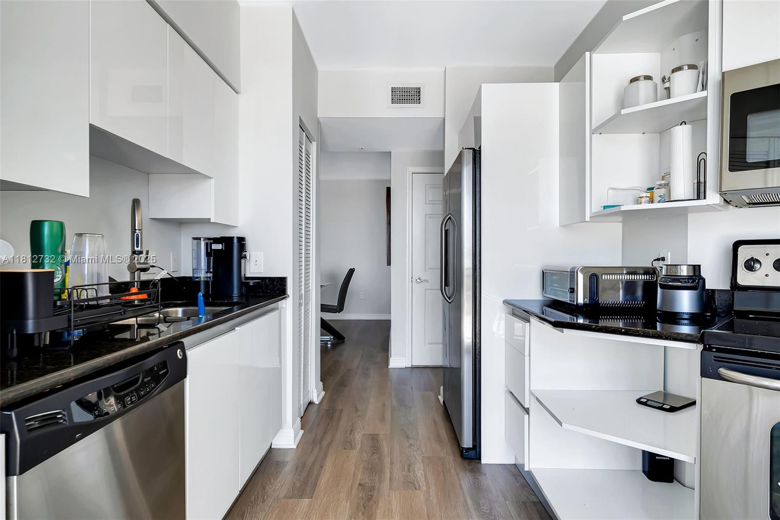 CATALONIA CONDO - Residential Lease
