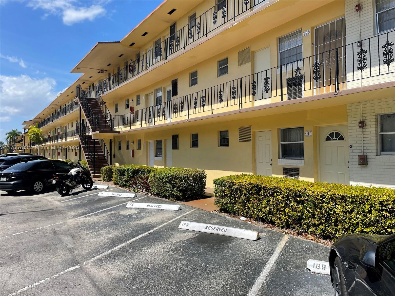 Rental Property at 2950 Ne 201st Ter E217, Aventura, Miami-Dade County, Florida - Bedrooms: 1 
Bathrooms: 1  - $1,650 MO.