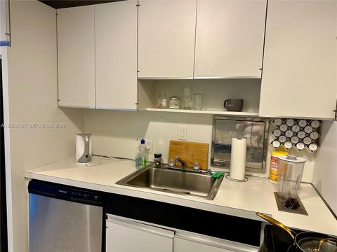 Tiny photo for 100 bayview Dr #1503, Sunny Isles Beach, FL 33160 (MLS # A12004757)