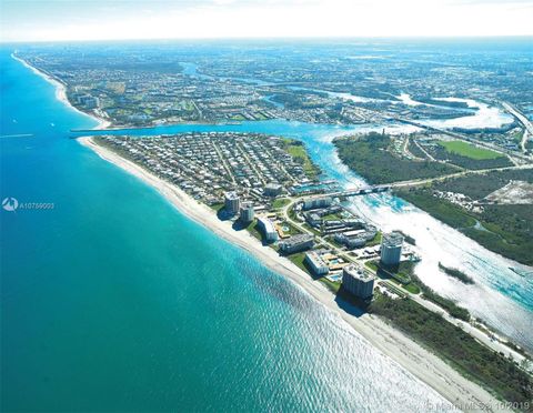 A home in Jupiter Inlet Colony