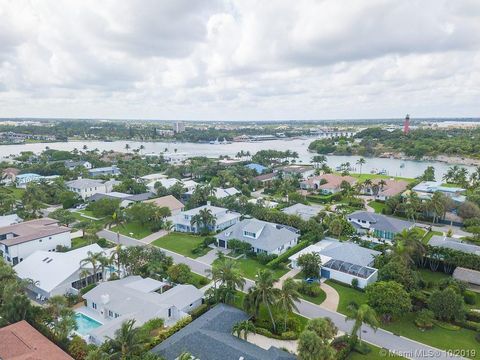 A home in Jupiter Inlet Colony