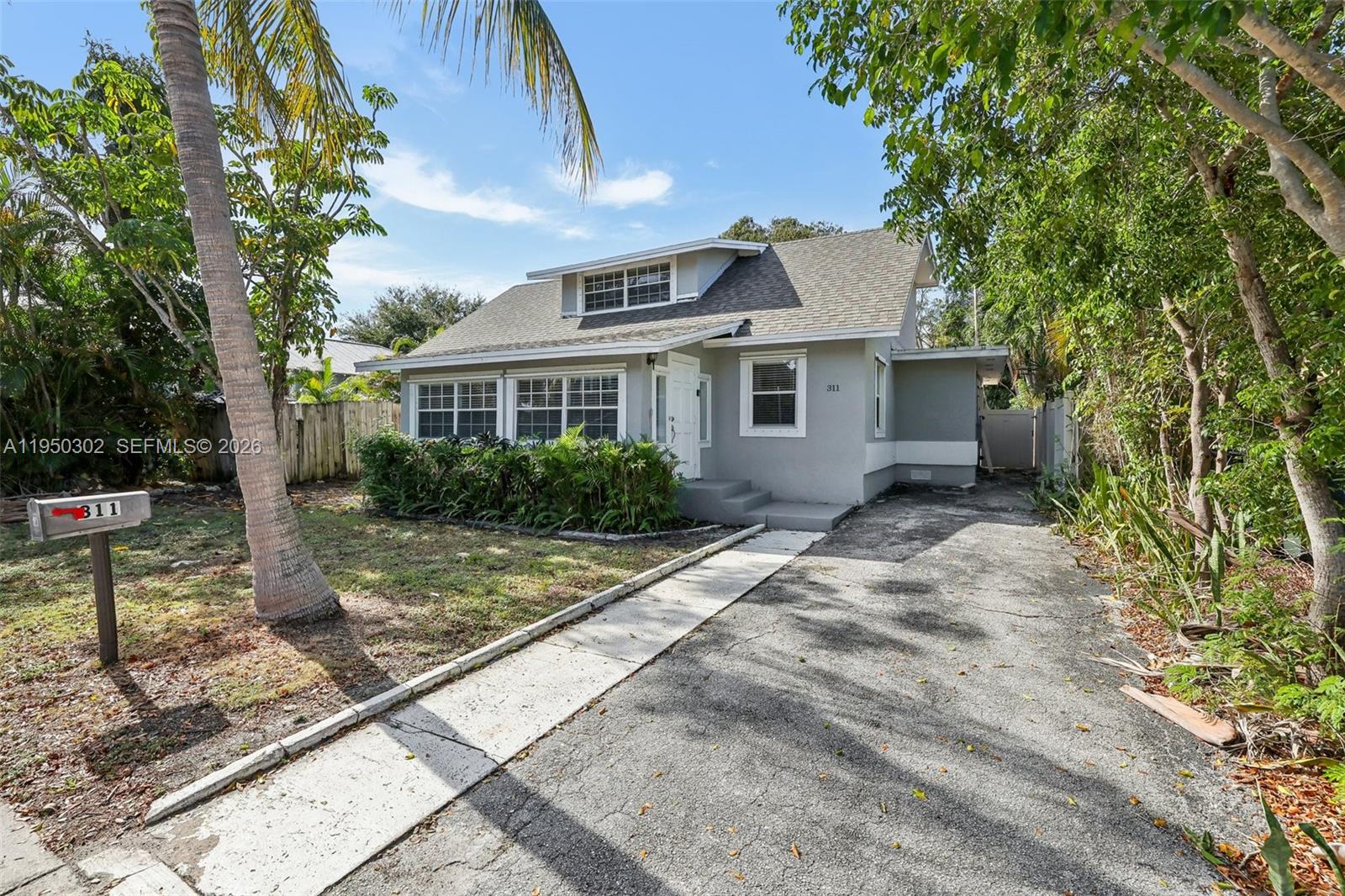 LAKE WORTH TOWN OF - Residential