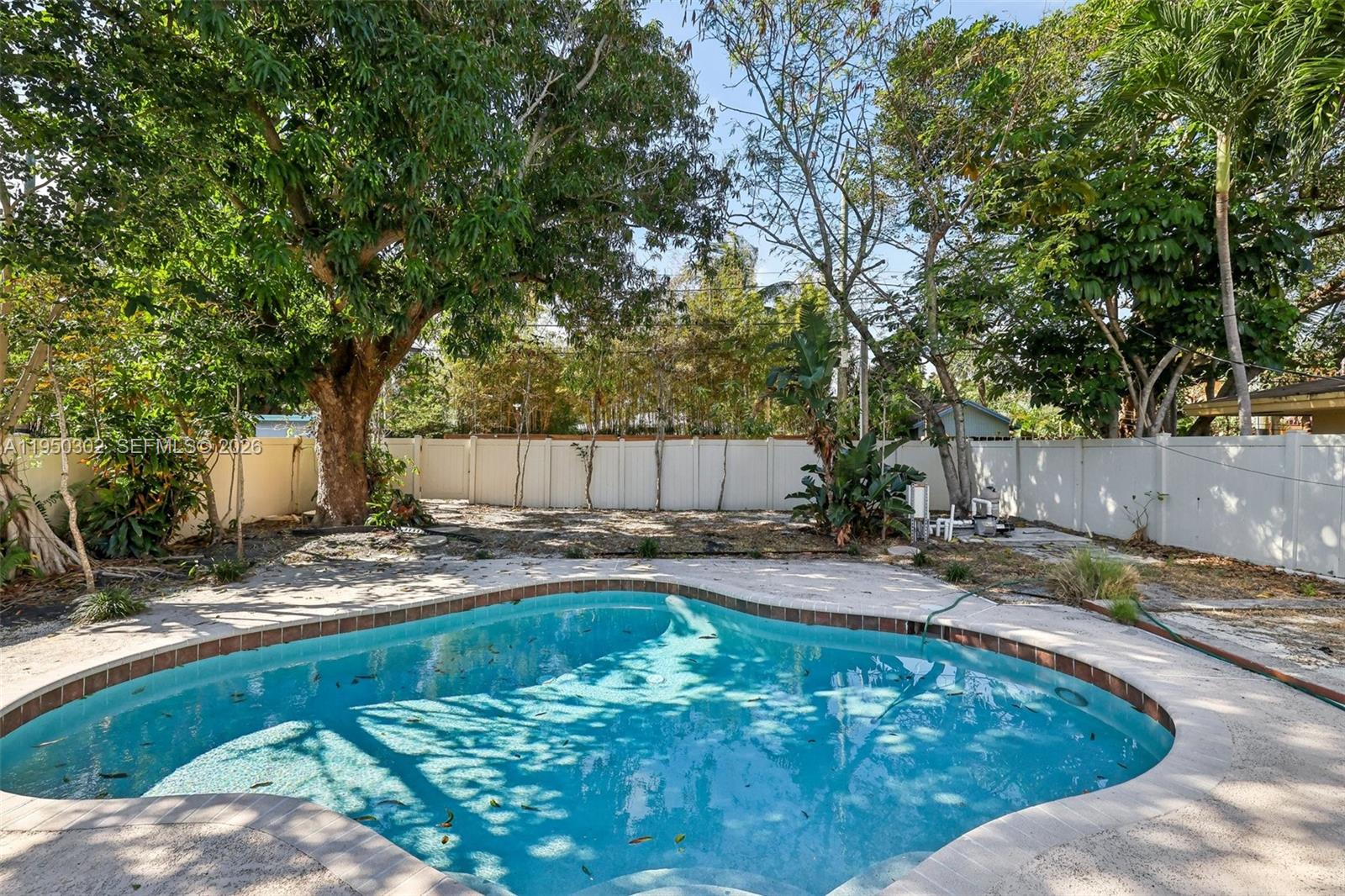 LAKE WORTH TOWN OF - Residential