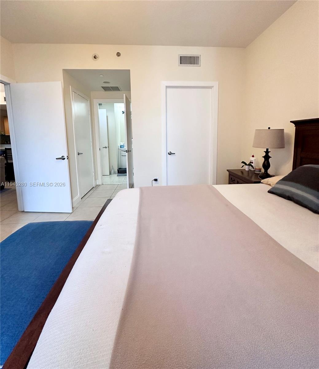 1060 Brickell Ave 2415