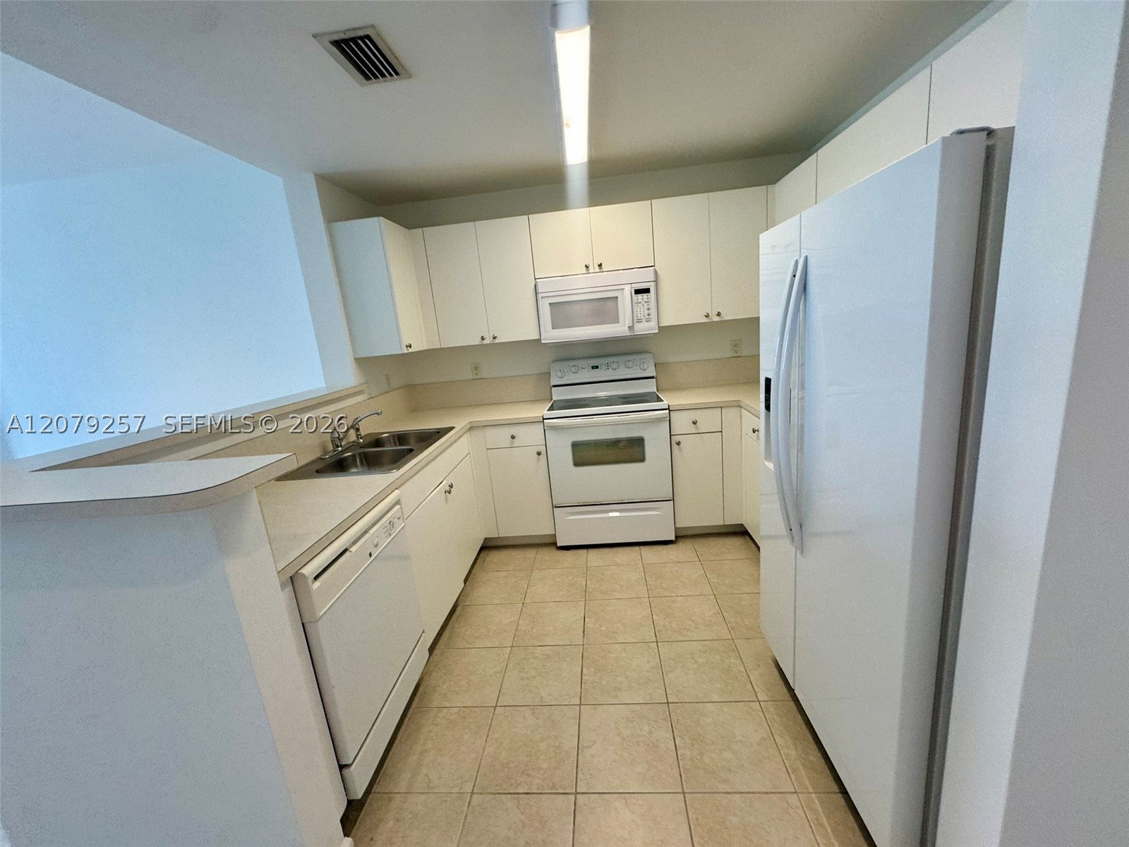10 Aragon Ave 1008