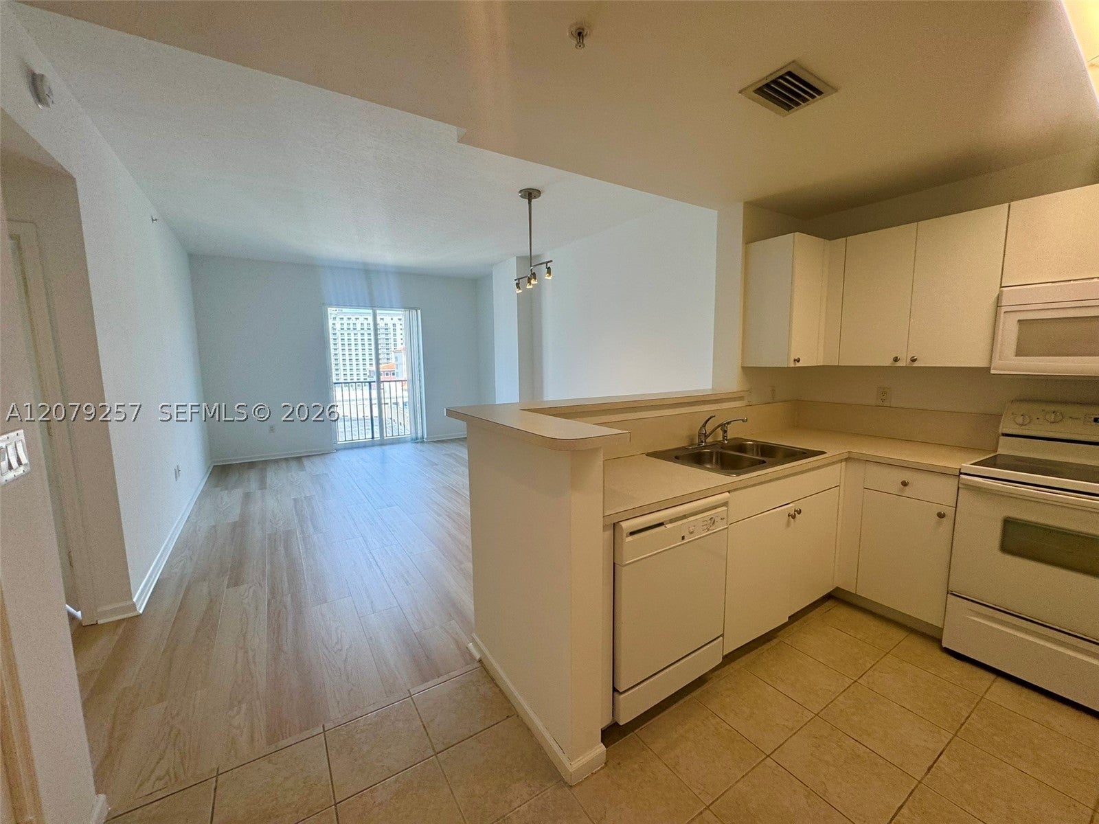 10 Aragon Ave 1008, Coral Gables FL 33134