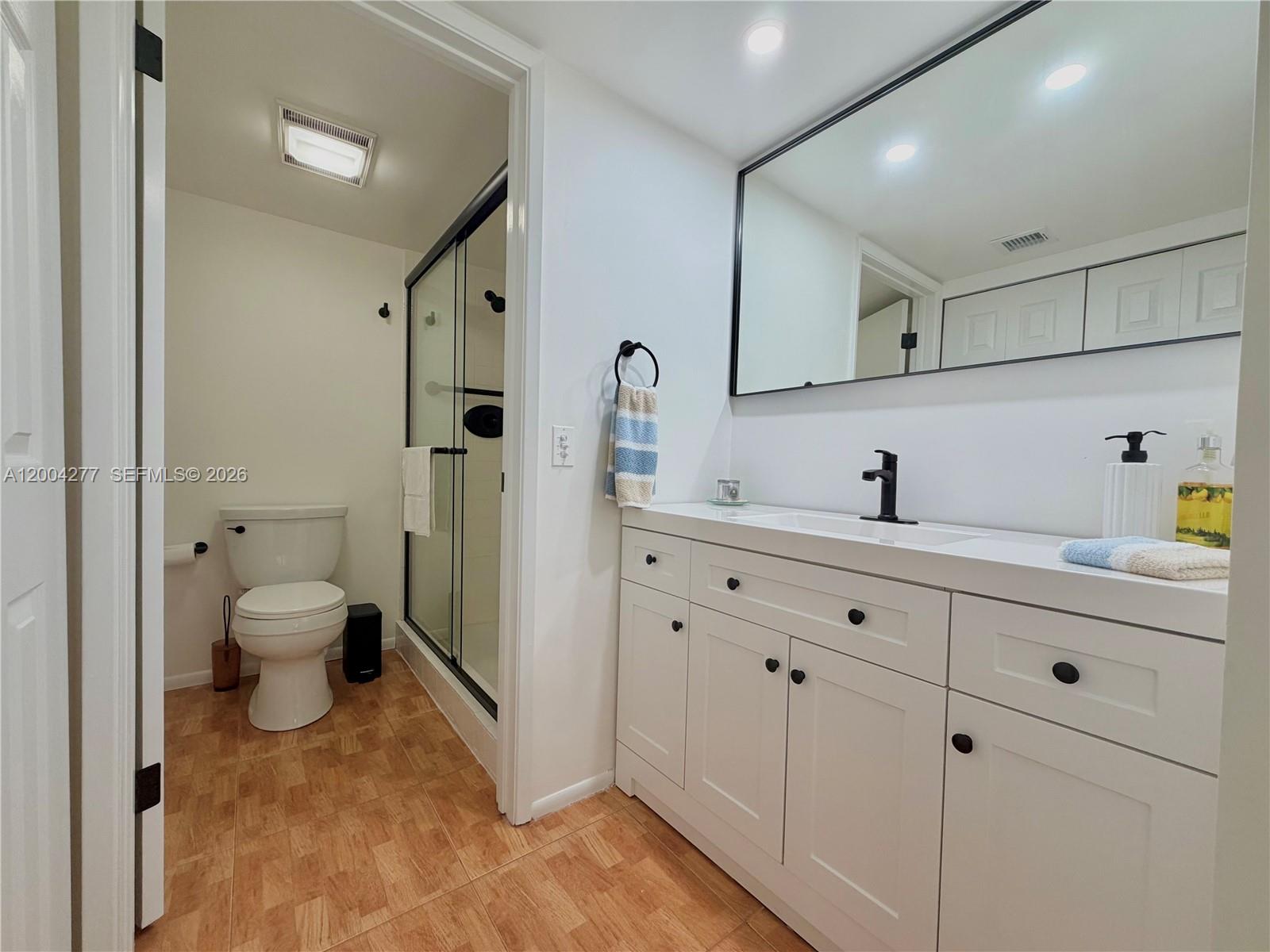 BAHAMA VILLAGE CONDO - Residential Lease