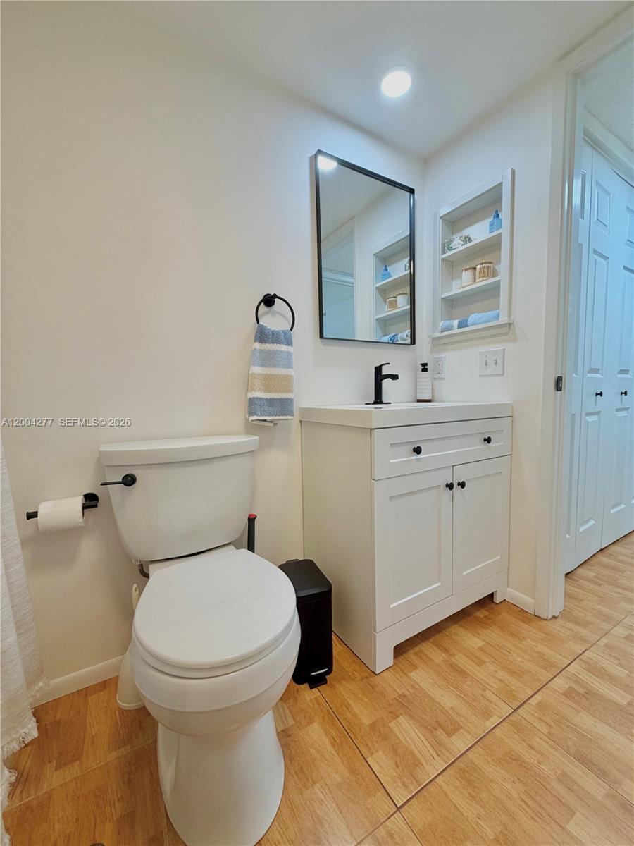 BAHAMA VILLAGE CONDO - Residential Lease