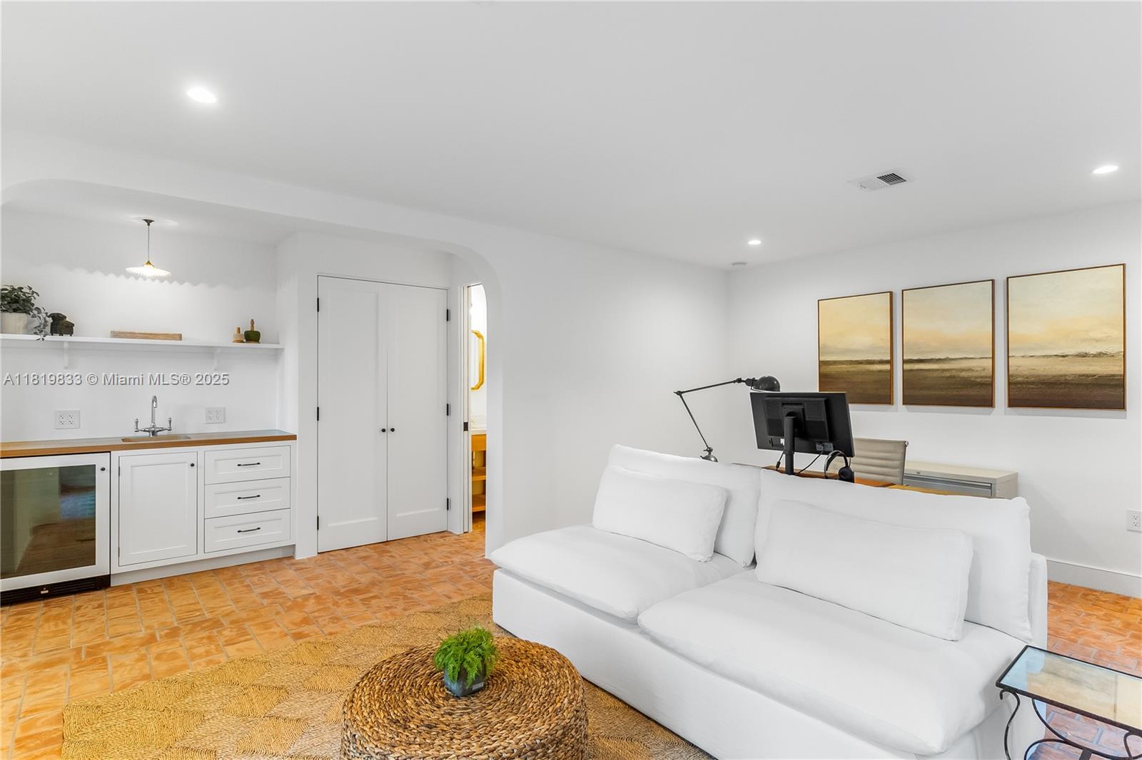 CORAL GABLES SEC E - Residential