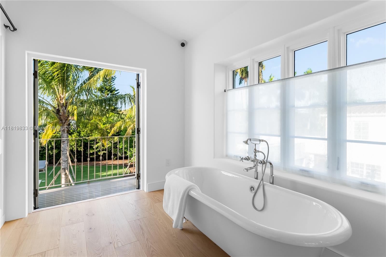 CORAL GABLES SEC E - Residential