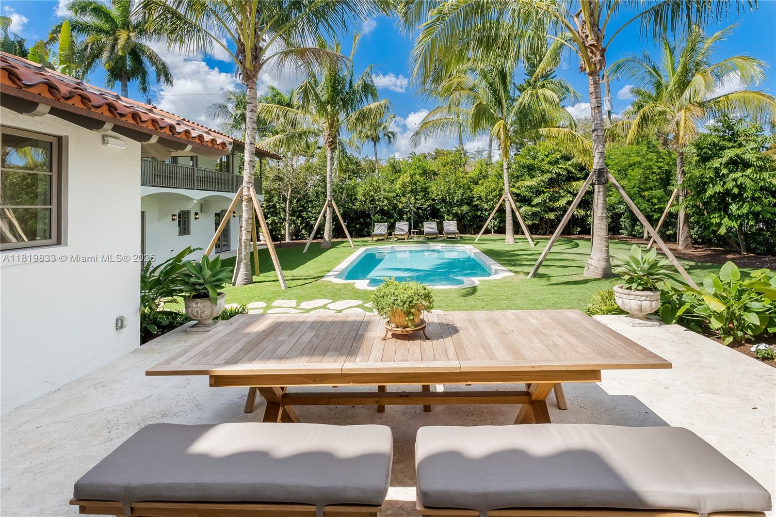 CORAL GABLES SEC E - Residential
